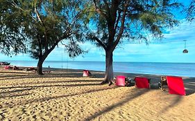 อ่าวไทย รีสอร์ท